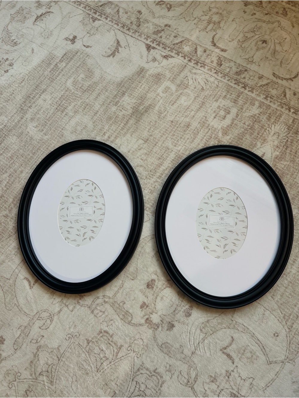 Black Oval Frame Set with White Matting | 5x7 | New Never Used!